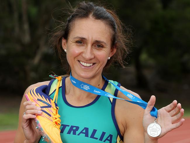 Anna Kasapis has been named the Hume Leader Senior Sport Star. She won the award aftert winning the 1500m at the World Master Athletics Championships in Perth. Anna with her 5 year old daughter Maria. 1st November, Aberfeldie , MelbournePicture : George Salpigtidis