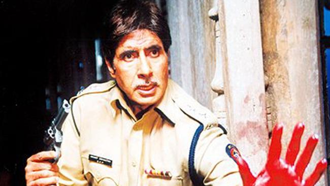 Bachchan as Anant Srivastav in the film <i>Khakee</i>.