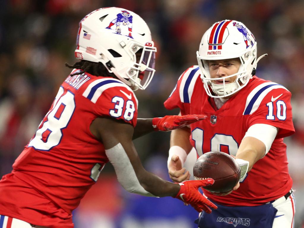 Allen throws for two TDs, Bills beat Patriots 24-10