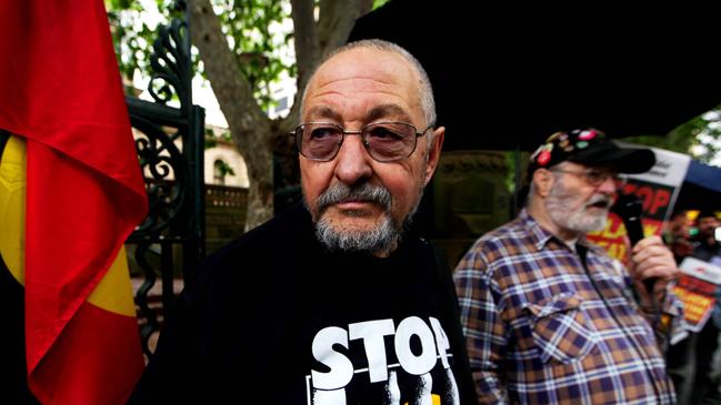 Raul Bassi (left) protests against death in police custody outside Central Local Court in 2012. Picture: Sam Mooy