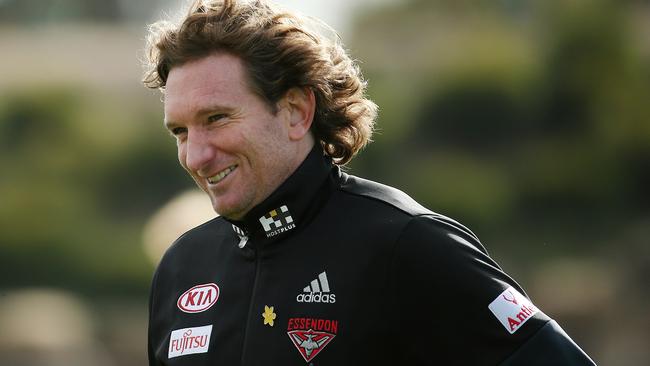 James Hird spoke about his football journey with Giants players. Picture: Colleen Petch