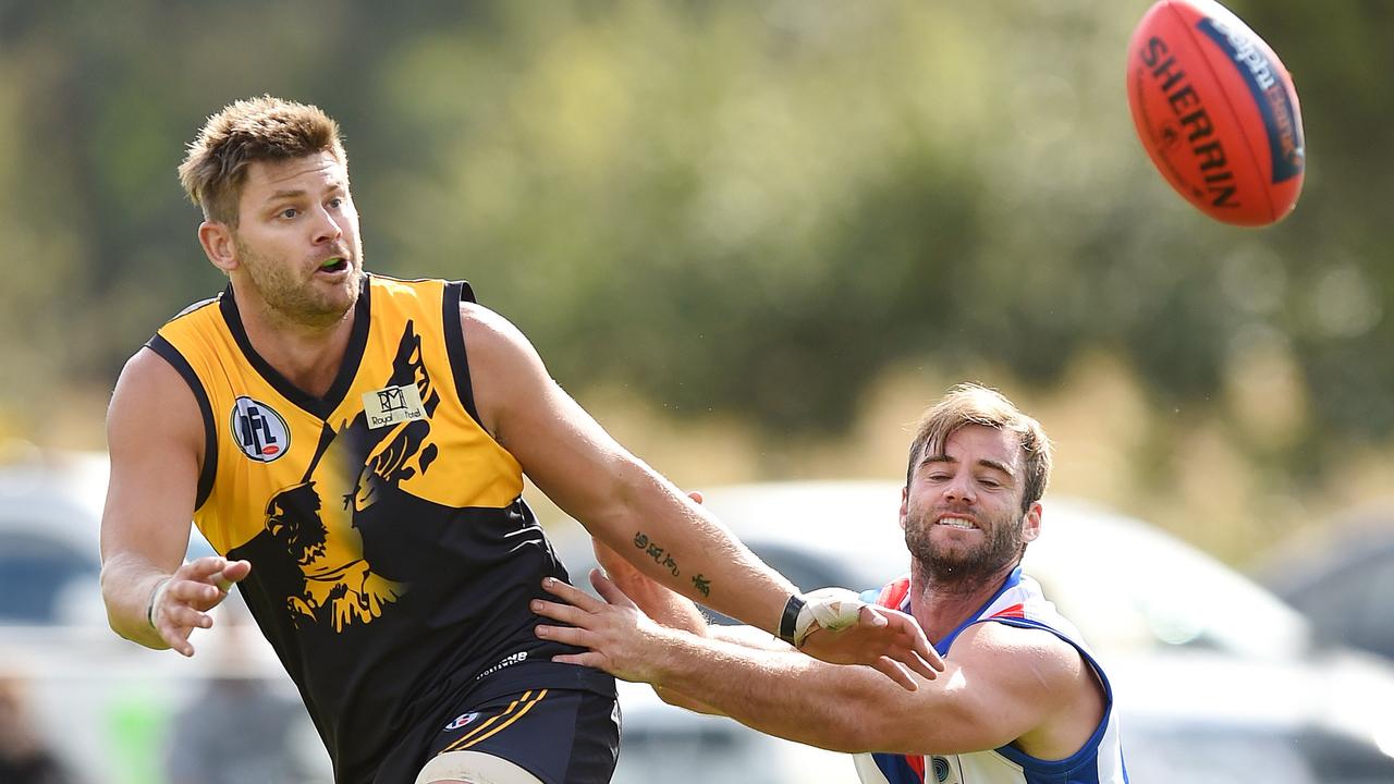 AFL Outer East 2021: Kinglake reappoints Andrew Fairchild