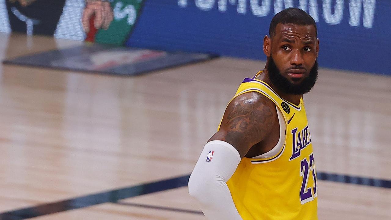LeBron James was at his unselfish best to guide the Lakers to a big win over the Nuggets.
