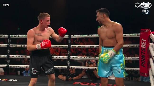 'What is happening' Boxing farce stuns