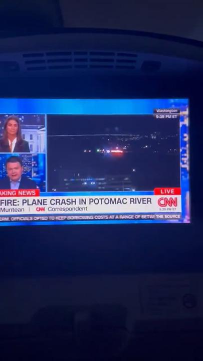 Passengers on another plane bound for Washington DC find out about plane crash