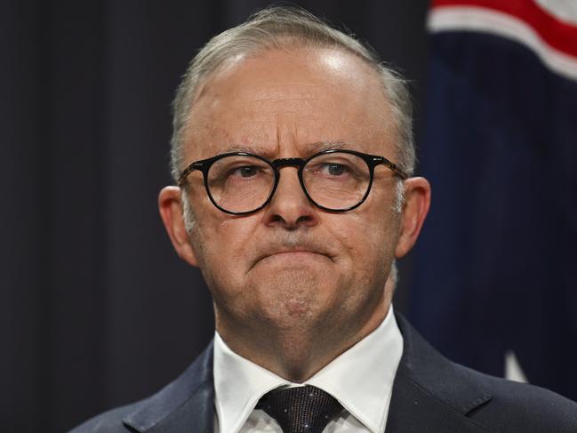 CANBERRA, AUSTRALIA, NewsWire Photos. APRIL 13, 2024: The Prime Minister, Anthony Albanese, and the AFP Commissioner, Reece Kershaw hold a press conference about the Bondi Massacre at Parliament House in Canberra. Picture: NCA NewsWire / Martin Ollman