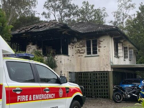 House engulfed in flames in Tarragindi. Picture: Danielle Noney.