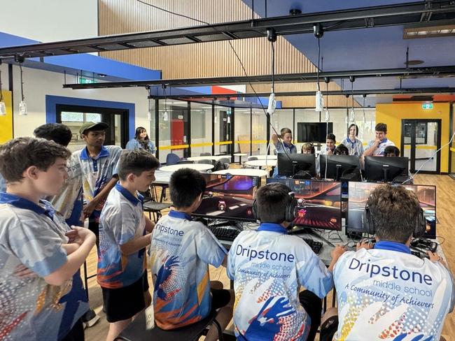 Dripstone Middle School students playing esports. Picture: Dripstone Middle School