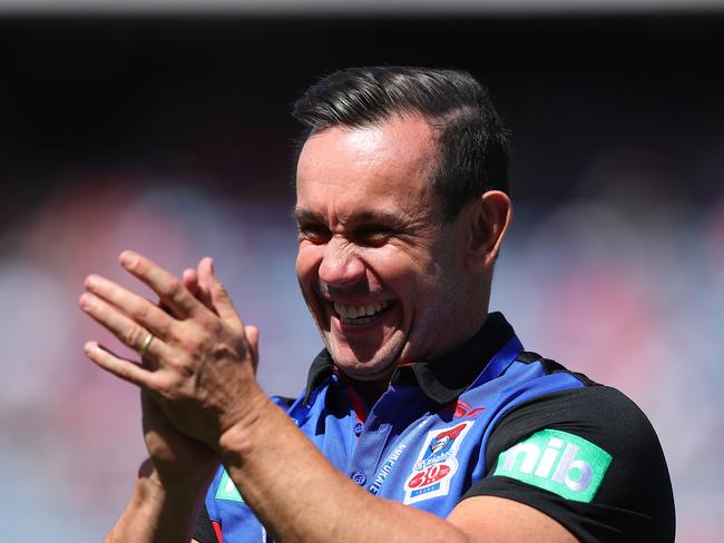 NEWCASTLE, AUSTRALIA - MARCH 11: Matthew Johns applauds during the round two NRL match between the Newcastle Knights and the Gold Coast Titans at McDonald Jones Stadium on March 11, 2017 in Newcastle, Australia.  (Photo by Ashley Feder/Getty Images)