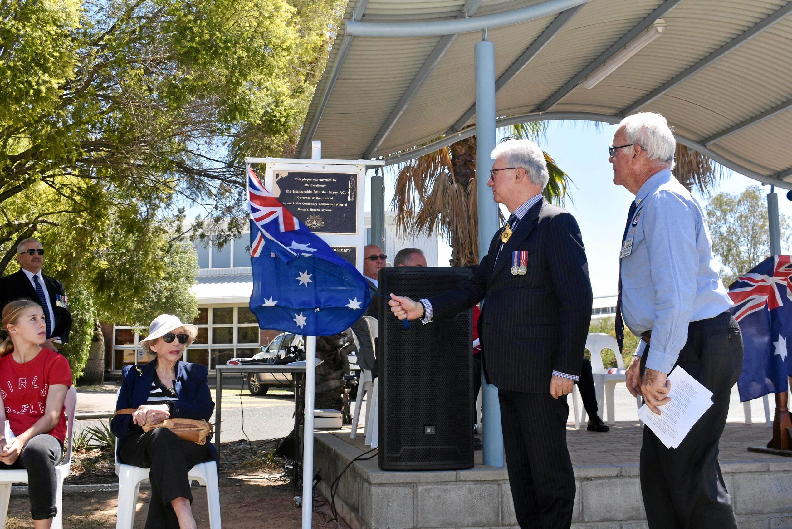 Queensland Governor Paul de Jersey AC unveils the new plaques for Heroes' Avenue alongside Roma RSL sub-branch President George Mehay. Picture: Jorja McDonnell