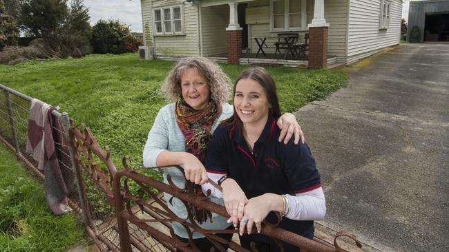 Janice Ablett, who runs the Ice Meltdown Project, is pictured with recovered ice addict Kristy Vaughen. Picture: Rob Leeson.