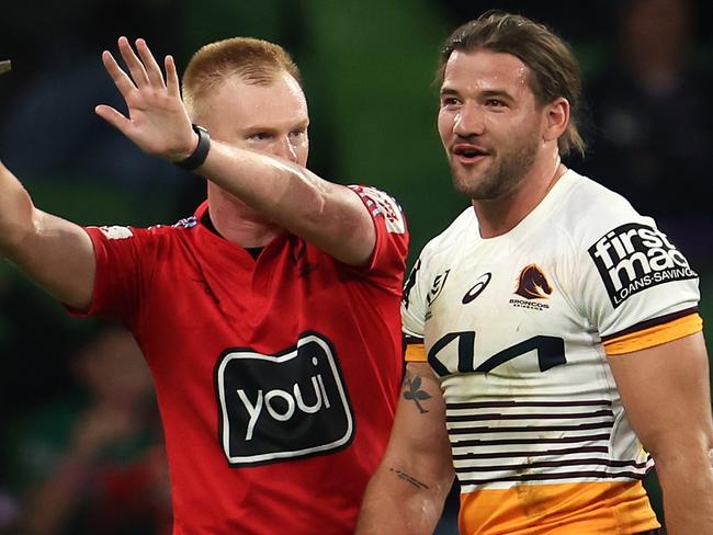 MELBOURNE, AUSTRALIA - MAY 11:  Referee Todd Smith sends Patrick Carrigan of the Broncos to the sin-bin during the round 11 NRL match between Melbourne Storm and Brisbane Broncos at AAMI Park on May 11, 2023 in Melbourne, Australia. (Photo by Robert Cianflone/Getty Images)