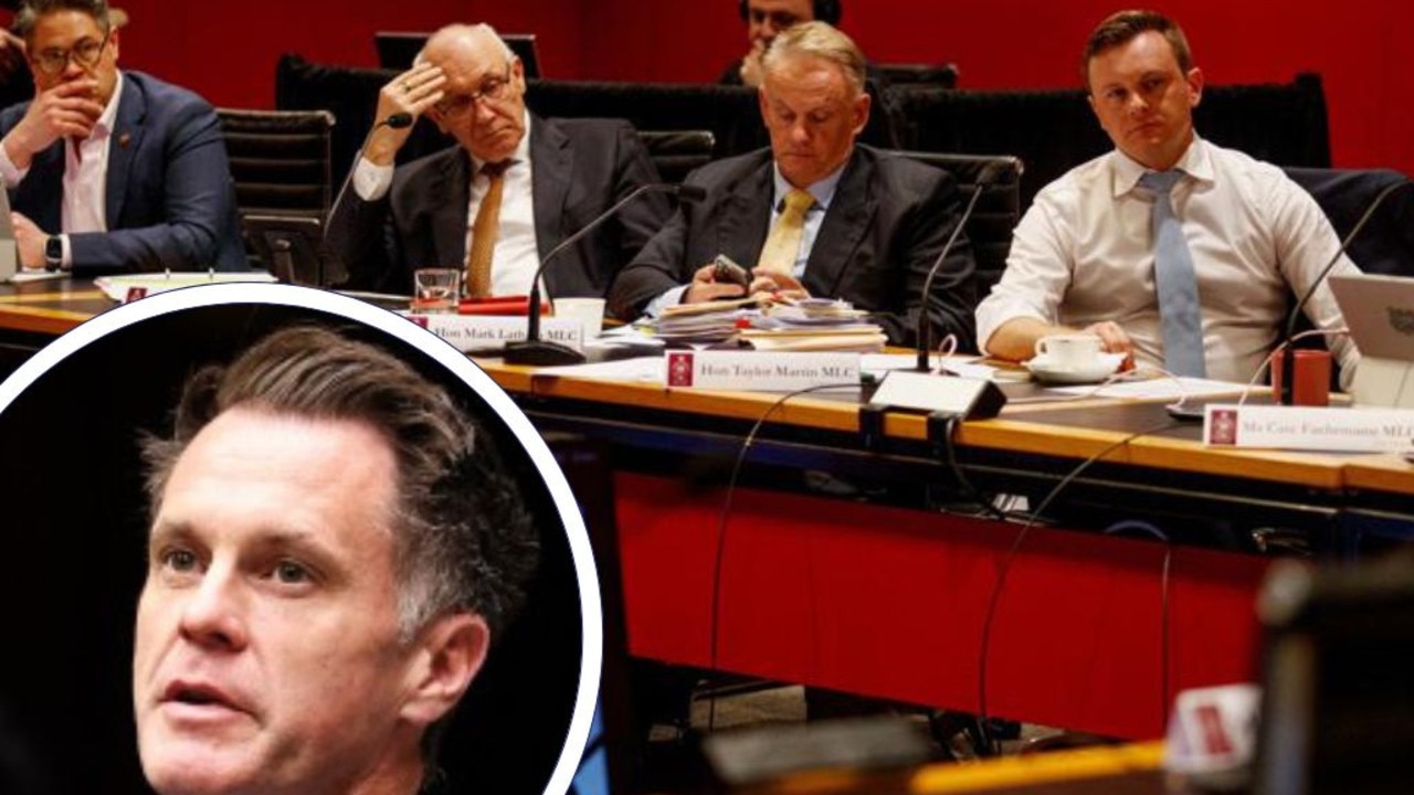 Premier embroiled in secret parliamentary probe