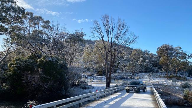 Snow fell to extremely low levels in Burns Creek, east of Launceston on 04/08/2020. Photo: Adam Blake