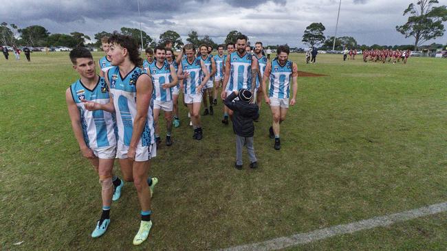 The Magpies walk off after beating Tyabb. Picture: Valeriu Campan