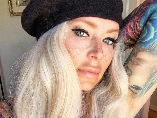 Jenna Jameson posted a “long awaited” update on her 40kg weight loss journey but the former porn star was forced to hit back at trolls.