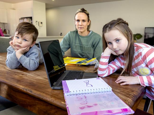 Single-parent Lindsay Ward and kids Eddie, 2 and Alice, 6 are struggling with homeschooling and lockdown. Picture: David Geraghty