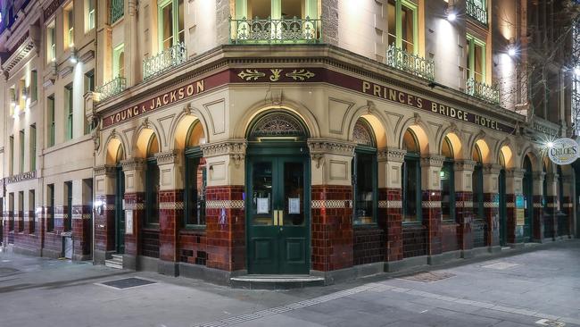 ALE Property Group’s Melbourne hotel Young &amp; Jackson pictured on a Saturday night during lockdown. Picture: Ian Currie