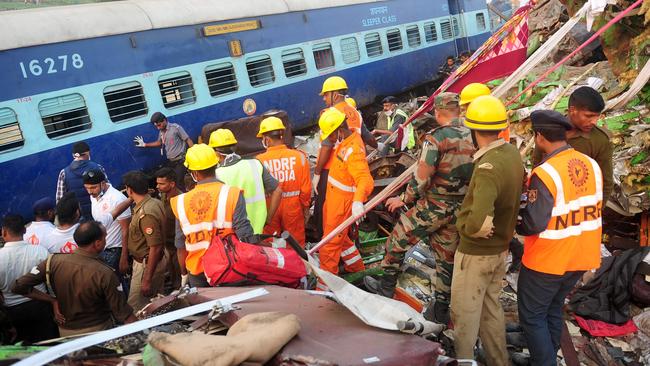 India train crash: More than 100 killed in derailment in Uttar Pradesh ...