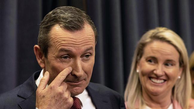 29/5/2023 WA Premier Mark McGowan announces he is quitting politics. Sarah his wife on his right side. Pic Colin Murty