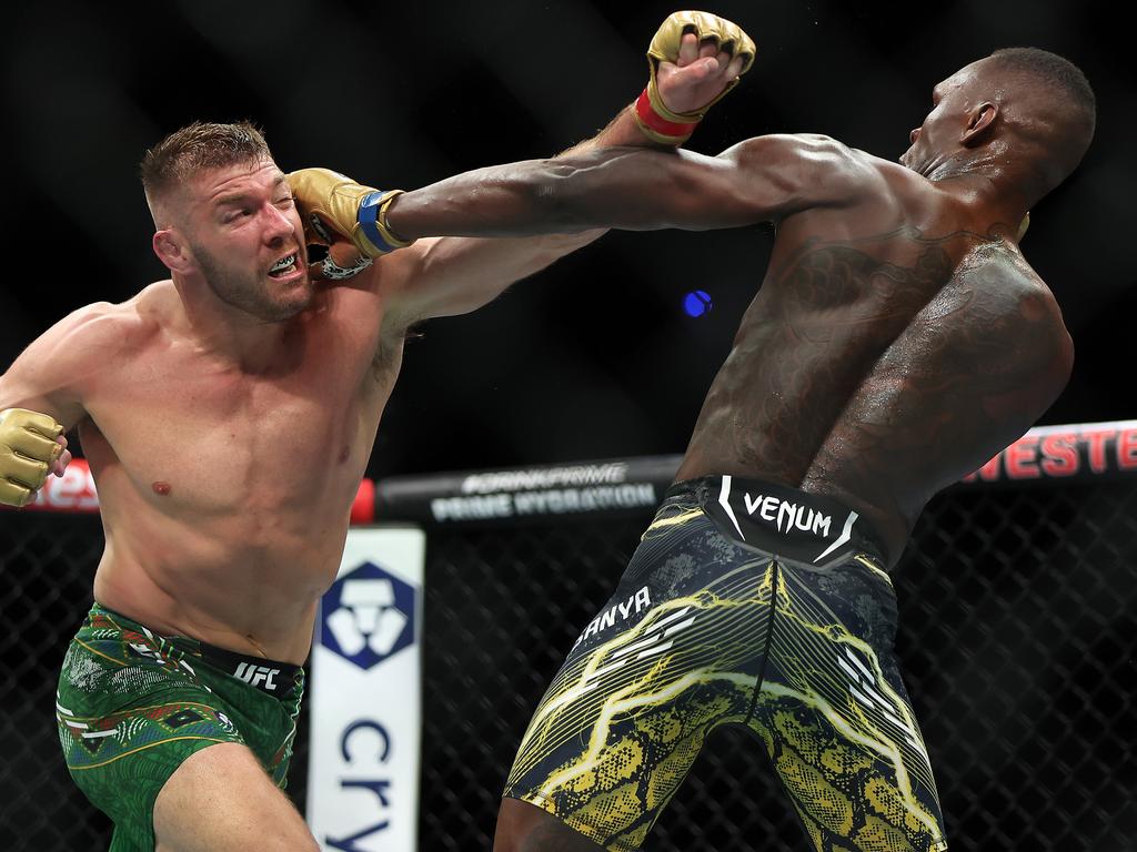 Dricus du Plessis (L) defended the middleweight title against Israel Adesanya (R) last month. Picture: Paul Kane/Getty Images