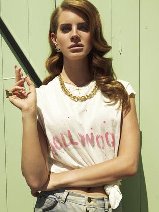 Lana Del Rey chilling.