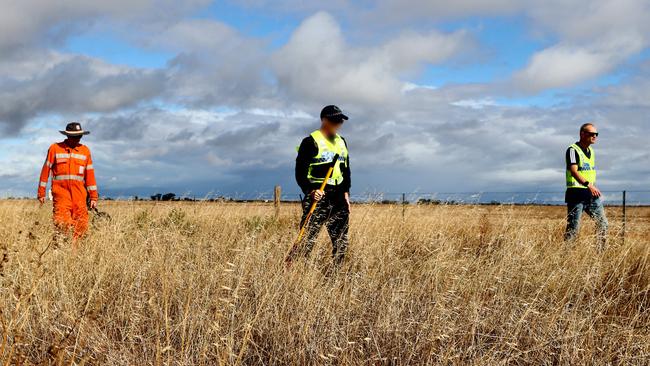 SA Police searching along Shepherds Corner Road for the remains of Mr Purse, who is believed to have been buried in a shallow grave. Picture: NCA NewsWire / Kelly Barnes