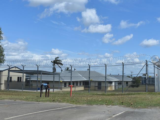 Violent offender assaults five prison officers, social worker