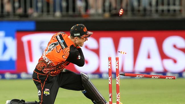 Cameron Bancroft of the Scorchers donned the gloves upon his return to cricket