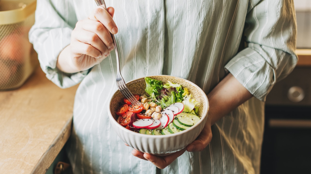 Research shows that eating three balanced meals a day can be beneficial for weight management. Image: Getty