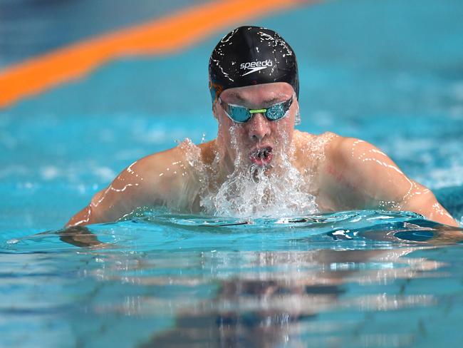 Australian swimmer Zac Stubblety-Cook in action during the heats of the men's 200 metre Breaststroke at the World Swimming Trials at the Brisbane Aquatic Centre in Brisbane, Thursday, June 13, 2019. (AAP Image/Darren England) NO ARCHIVING, EDITORIAL USE ONLY