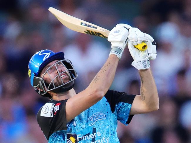 ADELAIDE, AUSTRALIA - JANUARY 11: s2during the BBL match between Adelaide Strikers and Brisbane Heat at Adelaide Oval, on January 11, 2025, in Adelaide, Australia. (Photo by Sarah Reed/Getty Images)