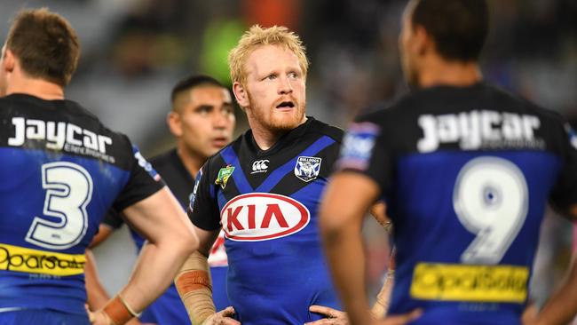 James Graham has signed with the Dragons.