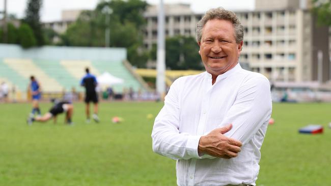 Andrew Forrest has called for an AFL style commission to run Australian rugby