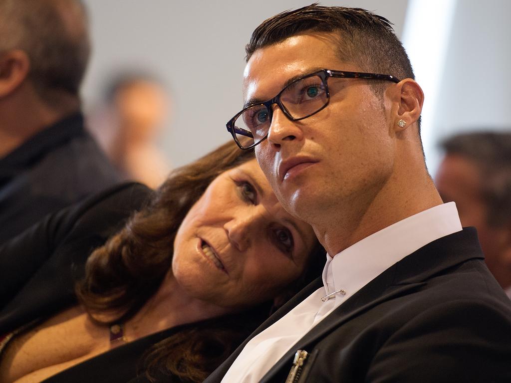 cristiano-ronaldo-s-mum-hits-out-over-rape-allegations-herald-sun