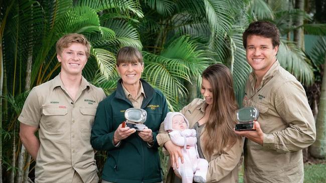 Robert Irwin, Terri Irwin, Bindi Irwin with Baby Grace, and Chandler Powell.