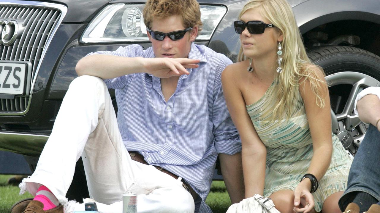 Looking relaxed with former girlfriend Chelsy Davy on 30 July, 2006. Picture: MJ Kim/Getty Images