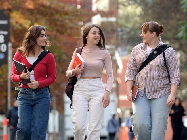 WARNING HOLD HERALD SUN FED BUDGET WARNING  RMIT students Tiana Saad, Lauren Richardson and Molly Inglis. Picture: Andrew Henshaw