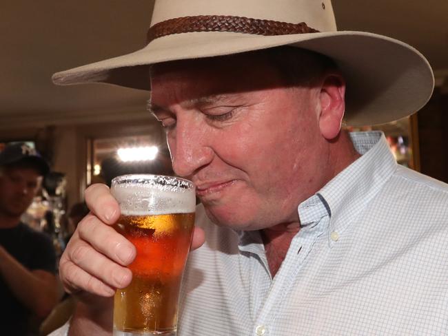 After the day he’s had ... former Deputy PM Barnaby Joyce begins his re-election campaign talking locals at a pub in Tamworth yesterday.