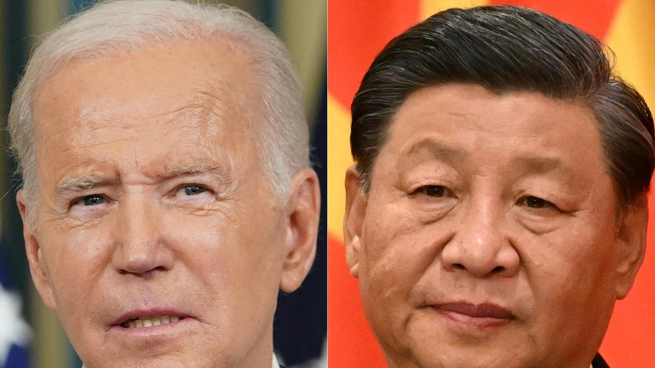 President Joe Biden (L) and China's President Xi Jinping (R)