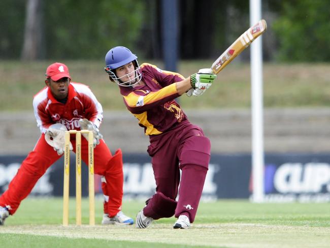 Aaron Shellie goes on the attack for Coburg in 2012. 