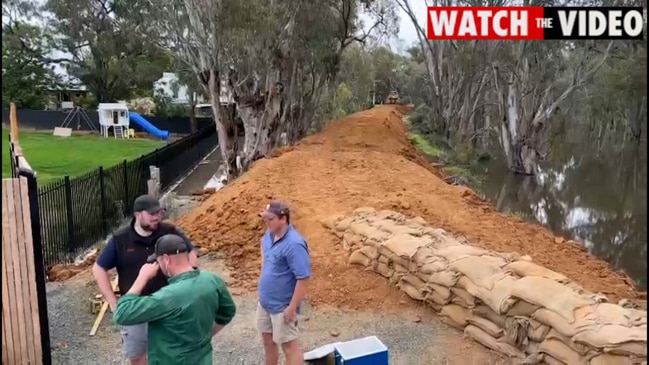 Victorian Floods Update Echuca Prepares For Murray River To Peak The Advertiser