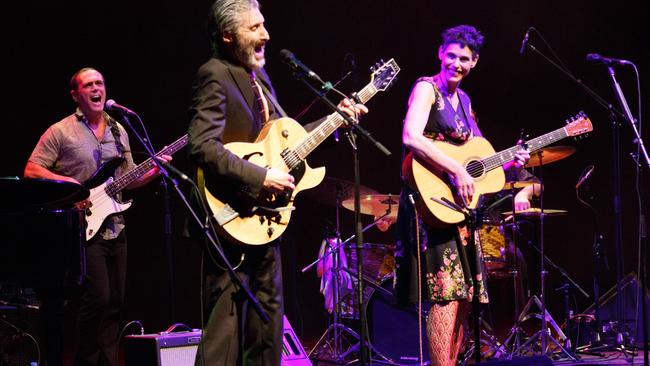 Deborah Conway and Willy Zygier performed the classic album Bitch Epic with their new one, Words of Men, for Vivid at the Opera House Studio.