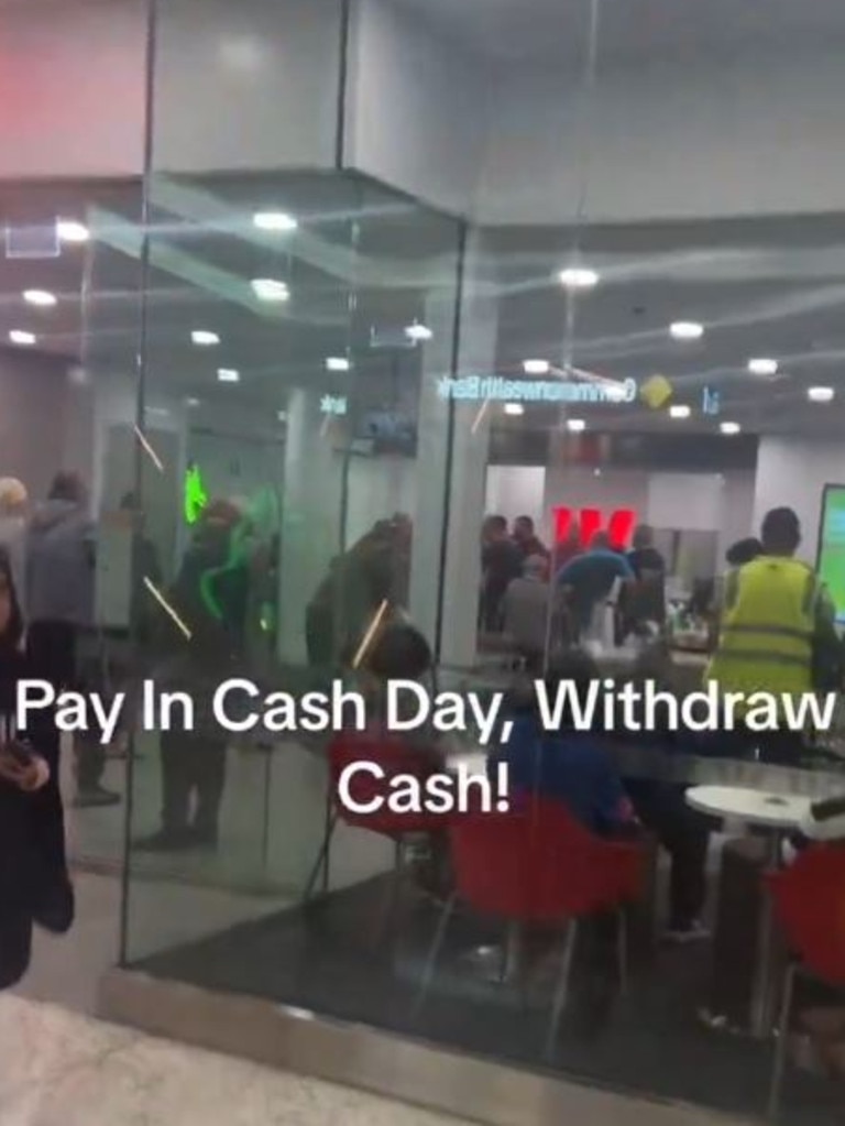 Many praised the protest online and suggested a ‘cash day’ should be held weekly. Picture: X@clowndownunder