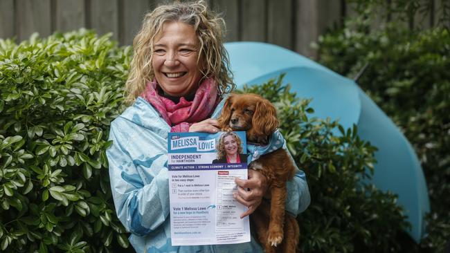 Melissa Lowe, a teal independent candidate, campaigning in Hawthorn on Wednesday. Picture: Valeriu Campan