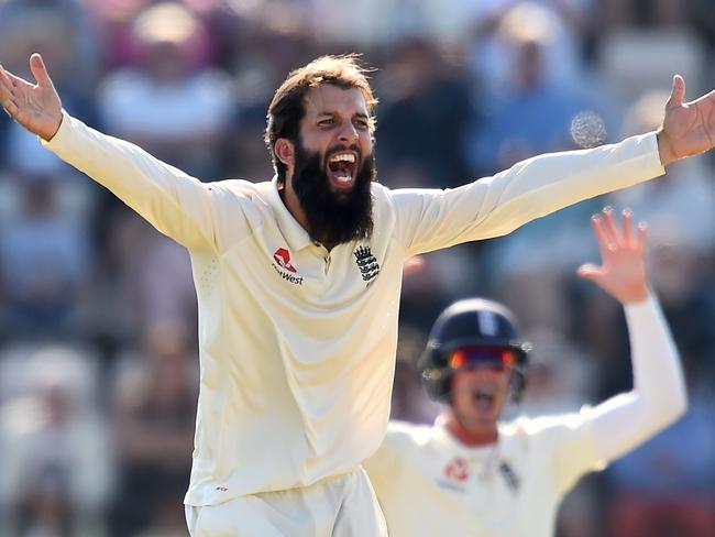 Moeen Ali (C) alleges the sledge took place during the 2015 Ashes. Picture: Getty