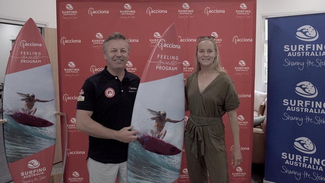 Acciona Ambassador and 2020 World Surf League (WSL) Women’s World Tour rookie Isabella Nichols with Bede Noonan, Managing Director of Acciona Geotech at the partnership launch. Photo credit: Surfing Australia / Nikon Australia