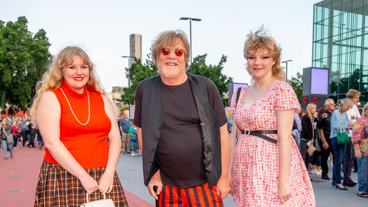 Socials at Paul McCartney live at Suncorp Stadium, Milton - Photo Stephen Archer