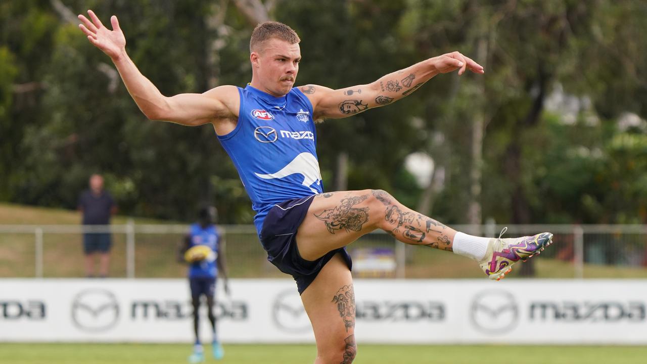 Zurhaar has a kick. Picture: Nathan John, NMFC