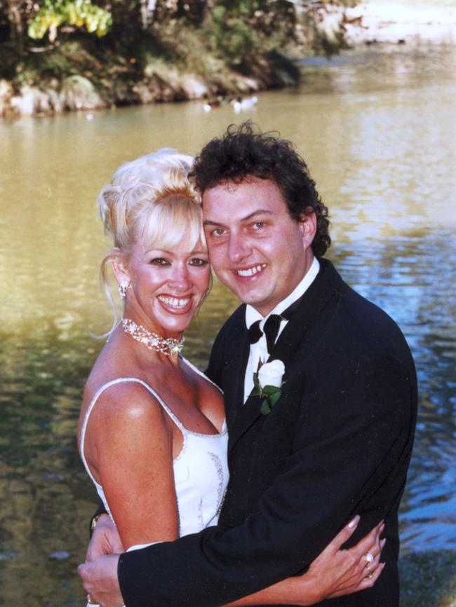 Nikki Porter and Craig Porter were married on October 17, 2004, in Hervey Bay.